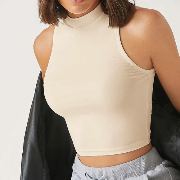 Cropped White Mock Neck Tank Top - Picture 10 of 10